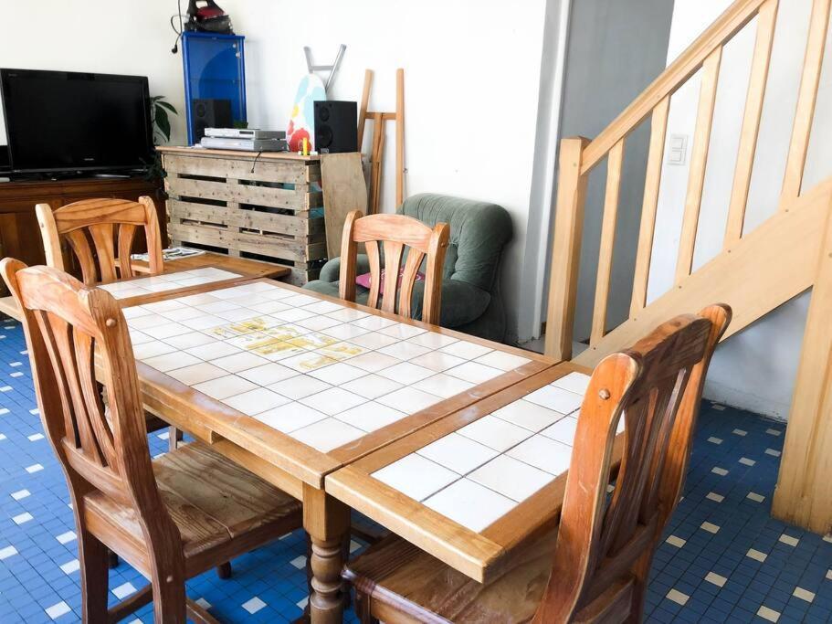 Gite Au Coeur D'Une Residence D'Artiste Saint-Aubin-de-Bonneval エクステリア 写真