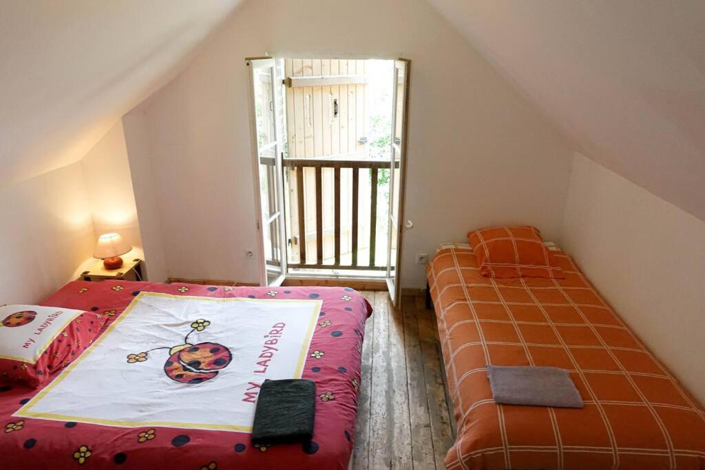 Gite Au Coeur D'Une Residence D'Artiste Saint-Aubin-de-Bonneval エクステリア 写真