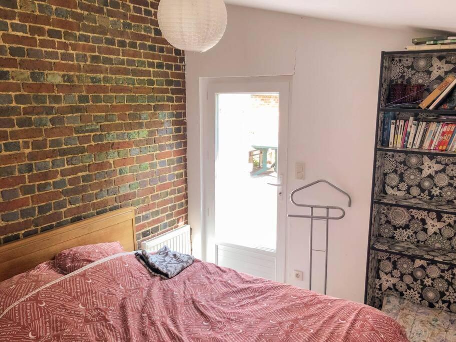 Gite Au Coeur D'Une Residence D'Artiste Saint-Aubin-de-Bonneval エクステリア 写真