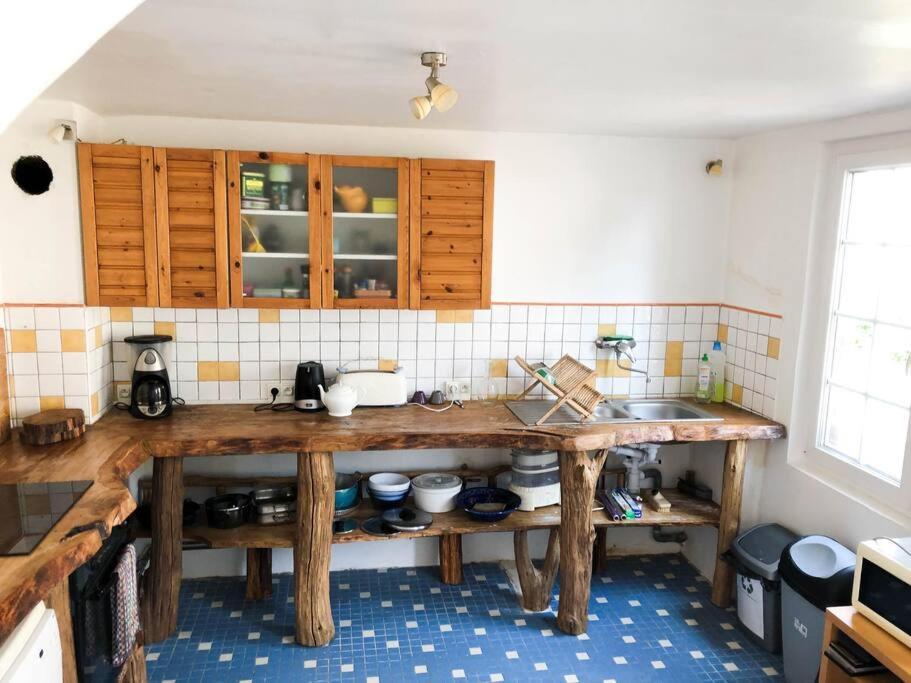 Gite Au Coeur D'Une Residence D'Artiste Saint-Aubin-de-Bonneval エクステリア 写真