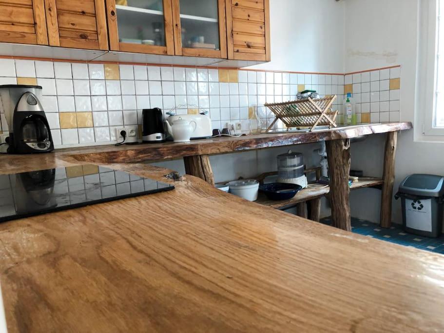 Gite Au Coeur D'Une Residence D'Artiste Saint-Aubin-de-Bonneval エクステリア 写真